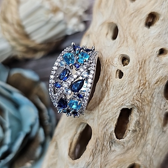 Jewelry - NIB PLATINUM PLATED CREATED SAPPHIRE AQUAMARINE ZIRCON FASHION RING